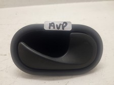 Poignée intérieur passager d'occasion Poignée intérieur passager d'occasion  Narrosse