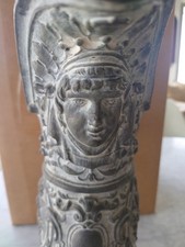 Jarro de vinho vintage metal Spelter figura cabo de anjo querubim pés de golfinho Ewer  comprar usado Jarro de vinho vintage metal Spelter figura cabo de anjo querubim pés de golfinho Ewer  comprar usado  Enviando para Brazil