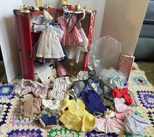 De colección Mary Hoyer & Vogue Muñecas Muñeca Ropa Accesorios Y Caja de Almacenamiento Zapatos segunda mano  Embacar hacia Mexico