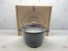 Forno francês pequeno de ferro fundido Staub 1,5 qt - preto fosco, feito em franco comprar usado  Enviando para Brazil