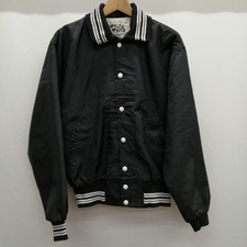 West wind black d'occasion  Expédié en Belgium