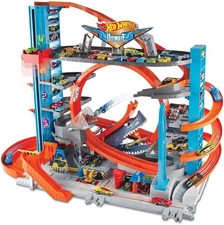 Hot wheels ultimate usato  Verbania