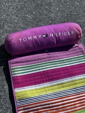 Tapete de praia enrolável arco-íris TOMMY Hilfiger com alça de transporte e travesseiro comprar usado  Enviando para Brazil