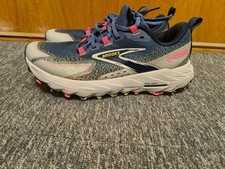 Brooks cascadia women for sale  CHERTSEY
