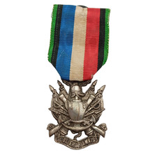 2.13 médaille militaire d'occasion  Saint-Jean-en-Royans
