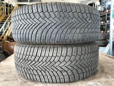 Tyres no. 205 d'occasion  Expédié en Belgium