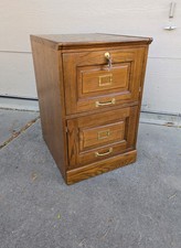 Armário de arquivo vintage industrial estilo missão madeira carvalho 2 gavetas latão D42 comprar usado Armário de arquivo vintage industrial estilo missão madeira carvalho 2 gavetas latão D42 comprar usado  Enviando para Brazil