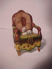 2 3/8" Mão Ptd Limoges França KITTY CAT ON FLORAL CHAIR Caixa de Bugigangas Articulada, usado comprar usado  Enviando para Brazil