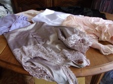 Lot fond robe d'occasion  Hirson
