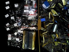 Stock oltre1000 componenti usato  Vicopisano