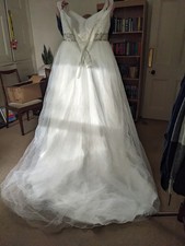 House wedding dress for sale  LYDNEY