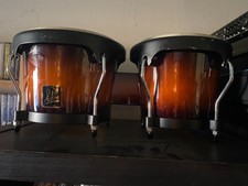 Usado, LP Aspire *Bongos Sunburst *uma cabeça tem um buraco, mas ainda joga comprar usado Usado, LP Aspire *Bongos Sunburst *uma cabeça tem um buraco, mas ainda joga comprar usado  Enviando para Brazil