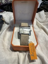 Activa women watch for sale  Huntington