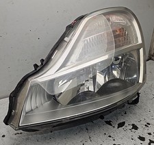 Faro anteriore sinistro usato  Italia