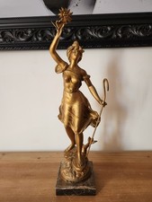 Statuette regule doré d'occasion  Meulan en Yvelines