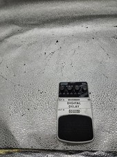 Pedal de efeitos de guitarra estéreo Behringer DD400 digital eco atraso comprar usado  Enviando para Brazil