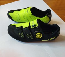 Scarpe uomo strada usato  Auronzo di Cadore