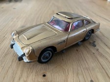 Ancienne corgi aston d'occasion  Omessa