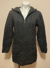 Cardigã Aran Crafts pescador cinza lã cabo malha celta zíper capuz pequeno NOVO comprar usado Cardigã Aran Crafts pescador cinza lã cabo malha celta zíper capuz pequeno NOVO comprar usado  Enviando para Brazil