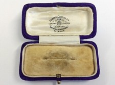 Usado, ANTIGO BROCHE DE VELUDO ROXO BROCHE CAIXA DE JOIAS PECKHAM comprar usado  Enviando para Brazil