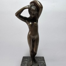 Scultura bronzo raffigurante usato  San Severino Marche