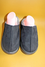 Chaussons pantoufles fourrées d'occasion  Villepinte