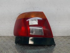 Feu arriere principal d'occasion Feu arriere principal d'occasion  Elven