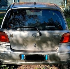 Toyota yaris 2003 usato  Massa di Somma