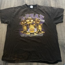 Camiseta Vintage Lakers NBA Finals Champions 3Peat Y2K 2002 Kobe Shaq Trophies GG comprar usado  Enviando para Brazil