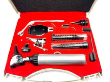 Set otoscopio oftalmoscopio usato  Spedire a Italy