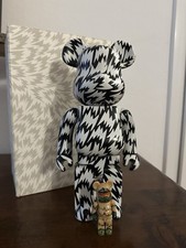 Bearbrick eley kishimoto usato  Reggio Emilia