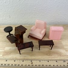 Lote Misto Vintage Renwal Casa de Bonecas, MESA ESCOLAR, CADEIRA, BANCO, CESTO comprar usado  Enviando para Brazil