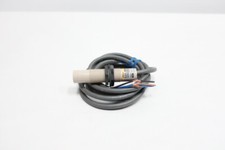 Interruptor de proximidade Omron E2K-X8MF1 12-24V-DC comprar usado  Enviando para Brazil