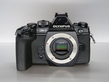 Aparat bezlusterkowy Olympus OM-D E-M1 16.3MP - uszkodzony uszkodzony niekompletny na sprzedaż  PL