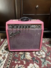 Amplificador combo de guitarra Squier Champ 15 - brilho rosa pintado, usado comprar usado  Enviando para Brazil