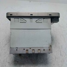Autoradio stereo comandi usato  Mineo