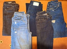 Lotto pantaloni jeans usato  Italia