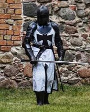 Costume halloween medievale usato  Spedire a Italy