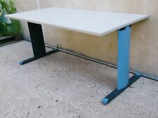 Scrivania rettangolare moderna usato  Vicenza