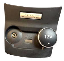 2014-2019 FORD FIESTA CENTER USB SYNC AUDIO JACK TOMADA AE83-19C149-B FABRICANTE DE EQUIPAMENTO ORIGINAL comprar usado  Enviando para Brazil