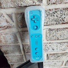 Controle remoto azul Wii U Motion Plus RVL-036 OEM COM capa e tampa da bateria comprar usado Controle remoto azul Wii U Motion Plus RVL-036 OEM COM capa e tampa da bateria comprar usado  Enviando para Brazil