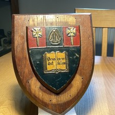Unknown crest shield for sale  SALISBURY