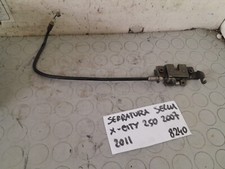 Serratura sella yamaha usato  Italia