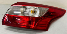 Lanterna traseira externa lateral direita do passageiro Ford Focus 2012-2014 Sedan comprar usado  Enviando para Brazil
