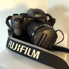 Pacchetto fotocamera lcd usato Pacchetto fotocamera lcd usato  Spedire a Italy