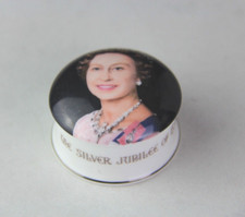 Queen elizabeth 1977 for sale  Grandview
