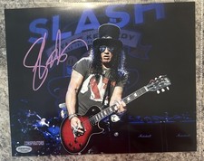 Slash signed 8x10 d'occasion  Expédié en Belgium
