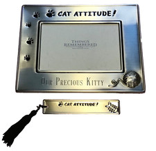 Moldura para foto e marcador de livro prata CAT ATTITUDE NOSSO PRECIOSO GATINHO 🐾 comprar usado Moldura para foto e marcador de livro prata CAT ATTITUDE NOSSO PRECIOSO GATINHO 🐾 comprar usado  Enviando para Brazil