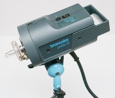 Broncolor puso flash for sale  PRESTON
