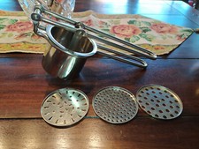 Kartoffelpress spätzle presse gebraucht kaufen  Weilerswist